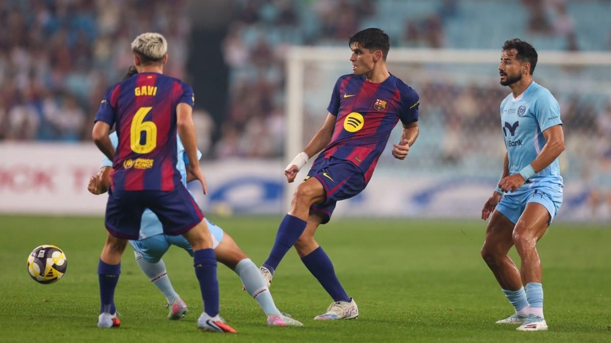 并对其适应, 因此赫拉德 并对其适应, 因此赫拉德