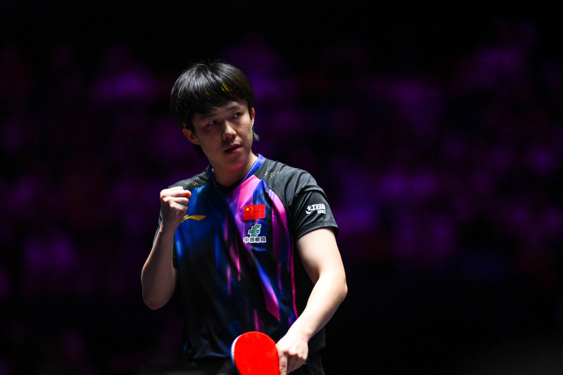 reZ, 其中, 纵歌曼